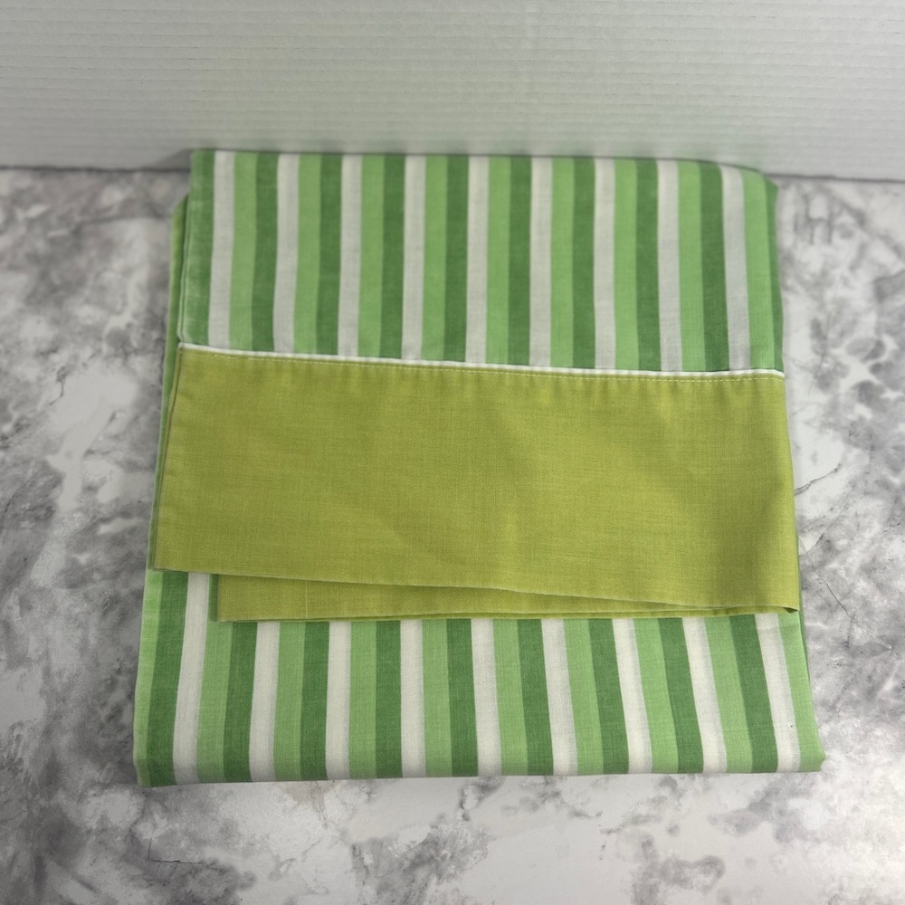 Retro Green and White Striped Pillowcases